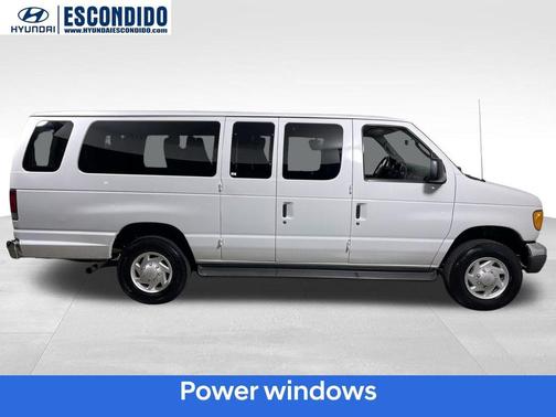 2006 Ford E350 Super Duty XL Wagon