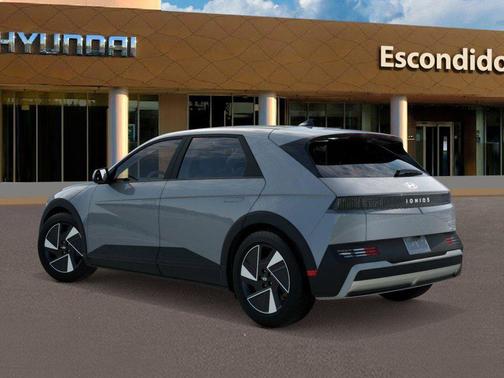 2026 Hyundai IONIQ 5 SE