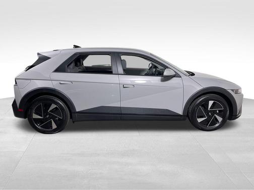 Cyber Gray 2026 Hyundai IONIQ 5 SEL