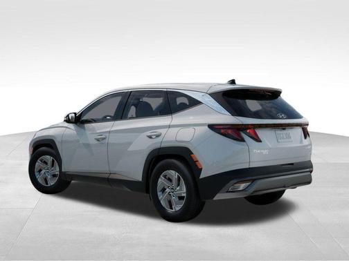 Creamy White Pearl 2026 Hyundai TUCSON Hybrid Blue SE