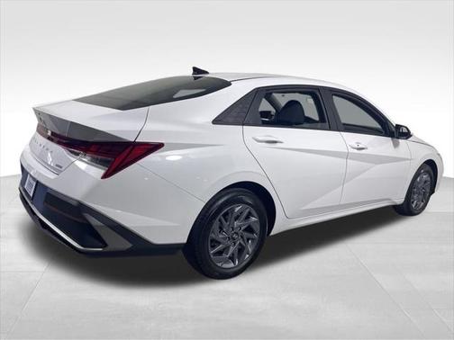 2025 Hyundai ELANTRA HEV Blue