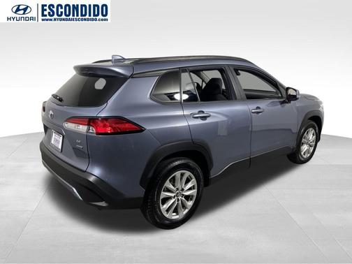 2022 Toyota Corolla Cross LE