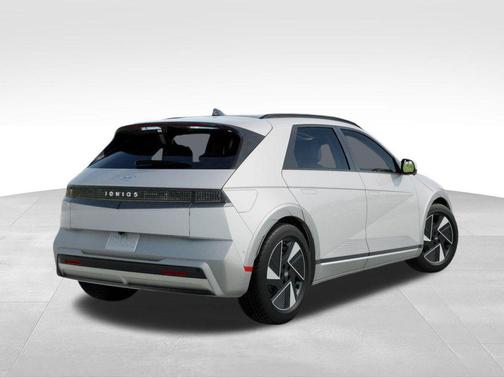 Atlas White 2026 Hyundai IONIQ 5 Limited