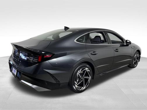 2026 Hyundai SONATA SEL