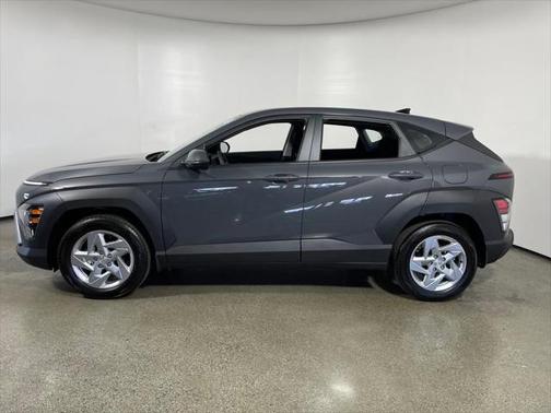 2025 Hyundai KONA SE