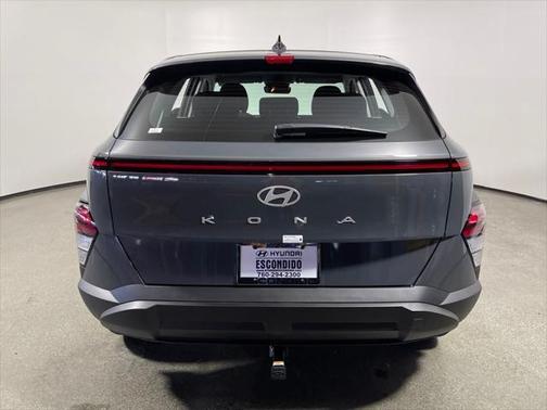 2025 Hyundai KONA SE