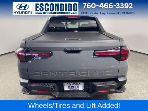 2025 Hyundai SANTA CRUZ SEL Activity