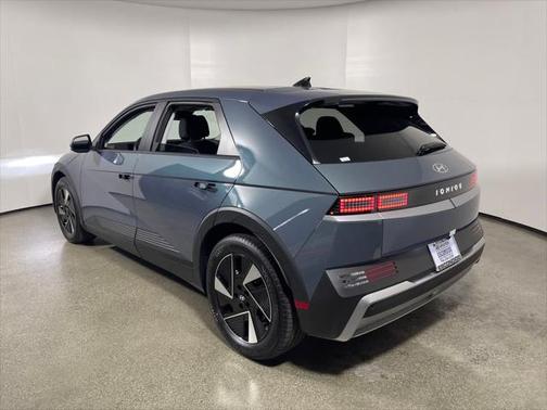 2025 Hyundai IONIQ 5 SE