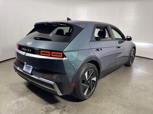 2025 Hyundai IONIQ 5 SE