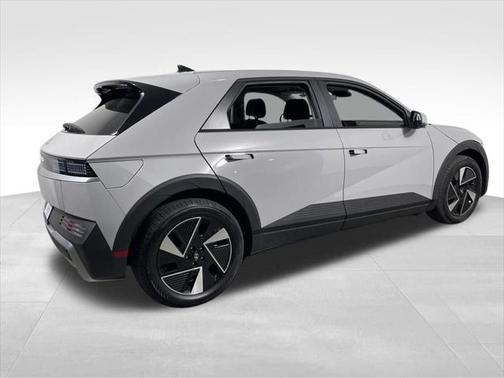2025 Hyundai IONIQ 5 SE