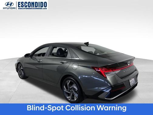 2025 Hyundai ELANTRA SEL