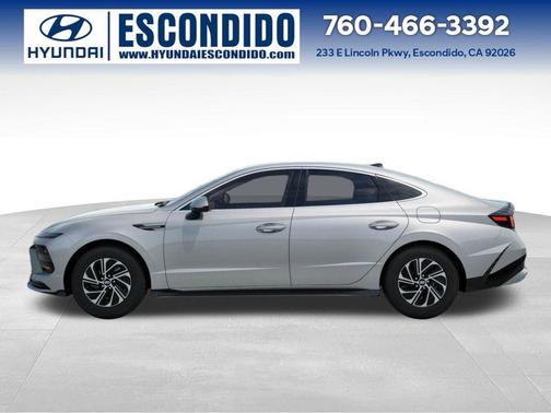 2026 Hyundai SONATA Hybrid Base