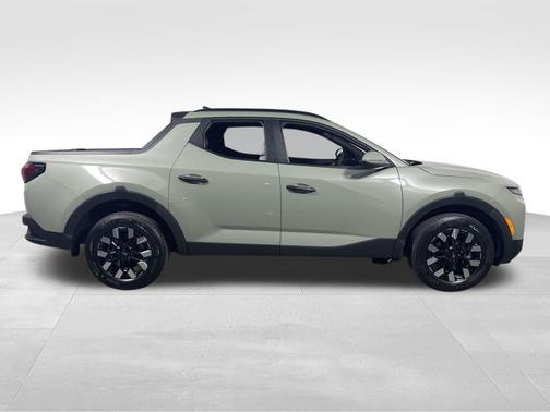 2025 Hyundai SANTA CRUZ SEL Activity