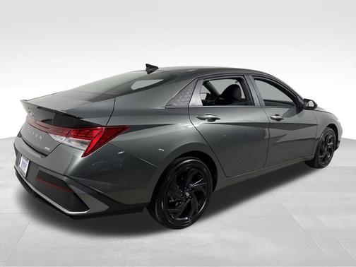 2026 Hyundai ELANTRA HEV SEL Sport