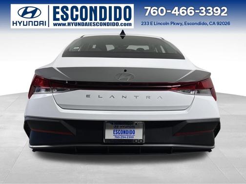 2026 Hyundai ELANTRA SE