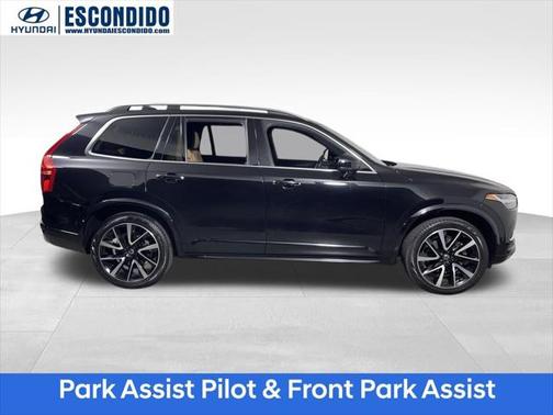 2019 Volvo XC90 T6 Momentum