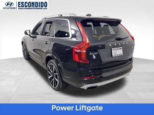 2019 Volvo XC90 T6 Momentum