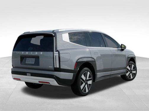 Cyber Gray 2026 Hyundai IONIQ 9 SEL