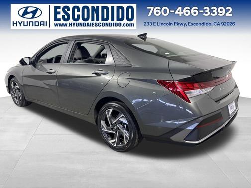 2025 Hyundai ELANTRA HEV SEL Sport