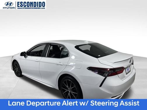 2023 Toyota Camry SE