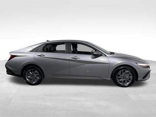 2026 Hyundai ELANTRA HEV Blue