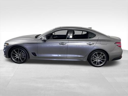 2022 Genesis G70 2.0T AWD