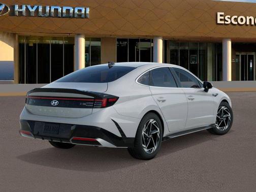 2026 Hyundai SONATA SEL