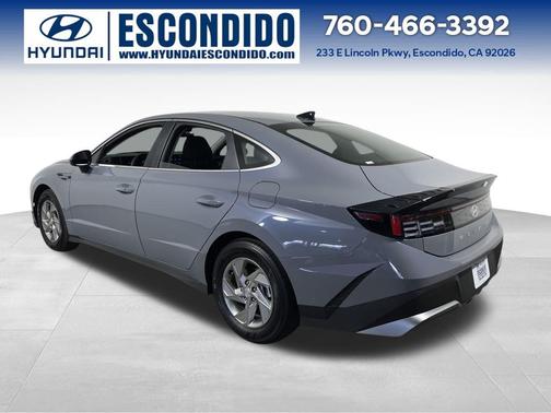 2025 Hyundai SONATA SE