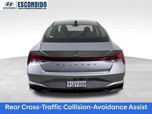 2023 Hyundai ELANTRA SE