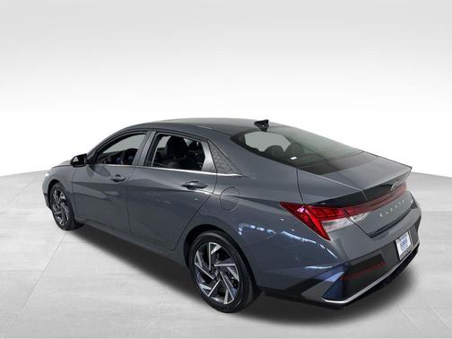 Ecotronic Gray 2026 Hyundai ELANTRA Limited