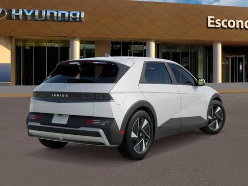 2026 Hyundai IONIQ 5 SE