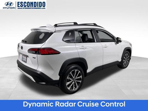2024 Toyota Corolla Cross XLE