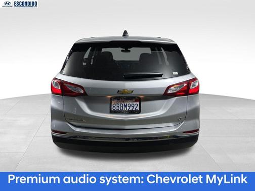 Silver Ice Metallic 2018 Chevrolet Equinox LT