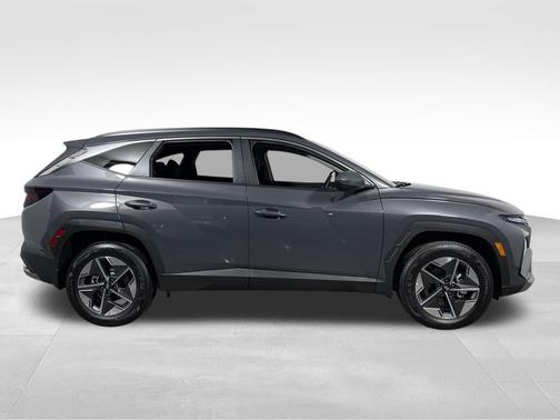 Ecotronic Gray 2026 Hyundai TUCSON Hybrid SEL