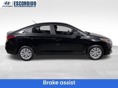 2022 Hyundai Accent SE