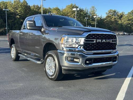 2024 RAM 2500 Big Horn Crew Cab 4x4 6'4' Box