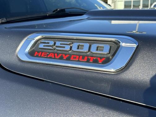2024 RAM 2500 Big Horn Crew Cab 4x4 6'4' Box
