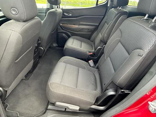 2023 GMC Acadia FWD SLE