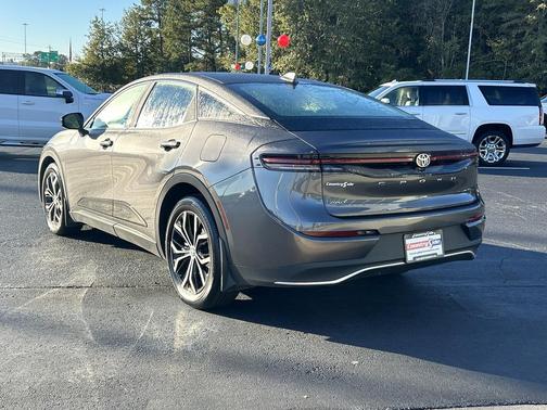 2023 Toyota Crown XLE