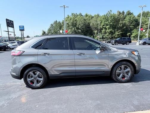 CARBONIZED GRAY 2022 Ford Edge SEL