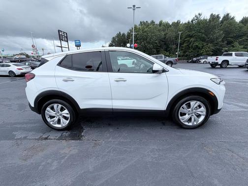 Summit White 2025 Buick Encore GX Preferred
