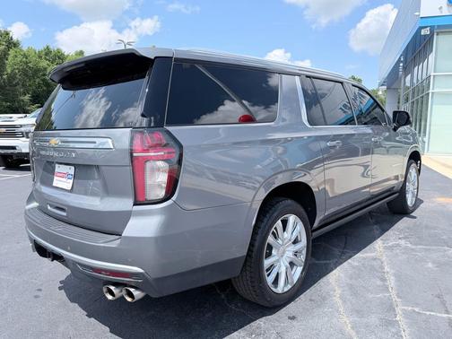 Satin Steel Metallic 2021 Chevrolet Suburban 4WD High Country