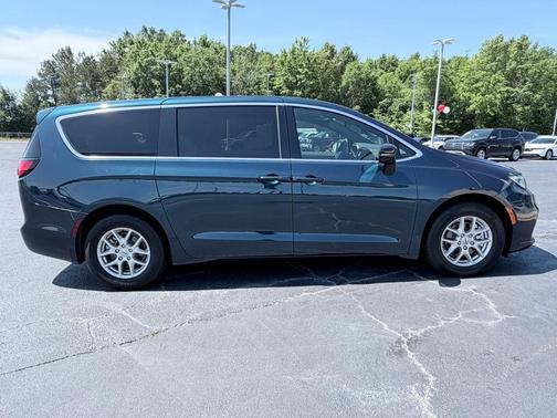 Fathom Blue Pearlcoat 2025 Chrysler Pacifica L