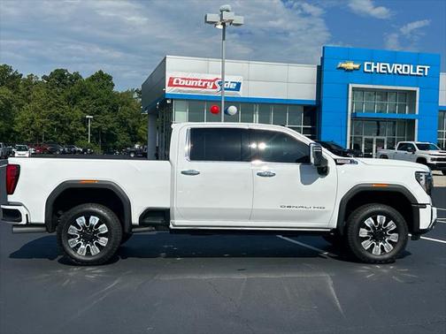 2024 GMC Sierra 2500 Denali