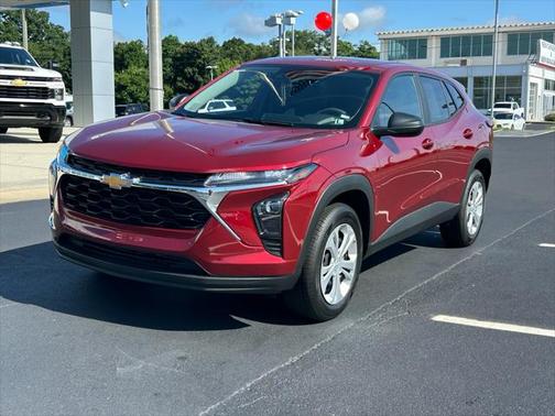 2025 Chevrolet Trax LS