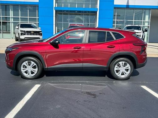 2025 Chevrolet Trax LS
