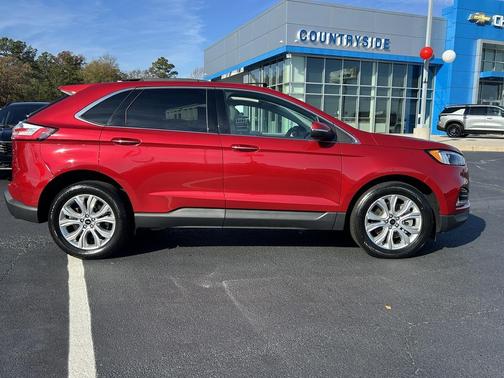 2024 Ford Edge Titanium