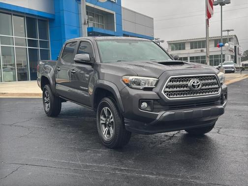 Magnetic Gray Metallic 2017 Toyota Tacoma TRD Sport