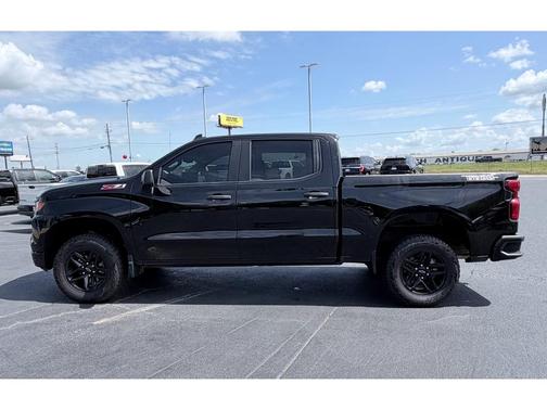 2023 Chevrolet Silverado 1500 Custom Trail Boss