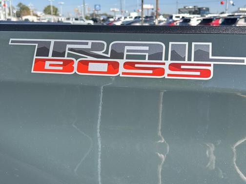 2026 Chevrolet Silverado 1500 Custom Trail Boss